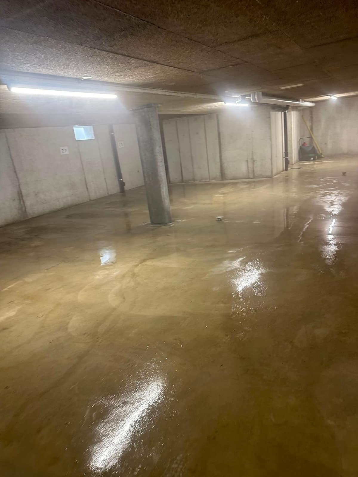 Tiefgarage nach der Nassreinigung